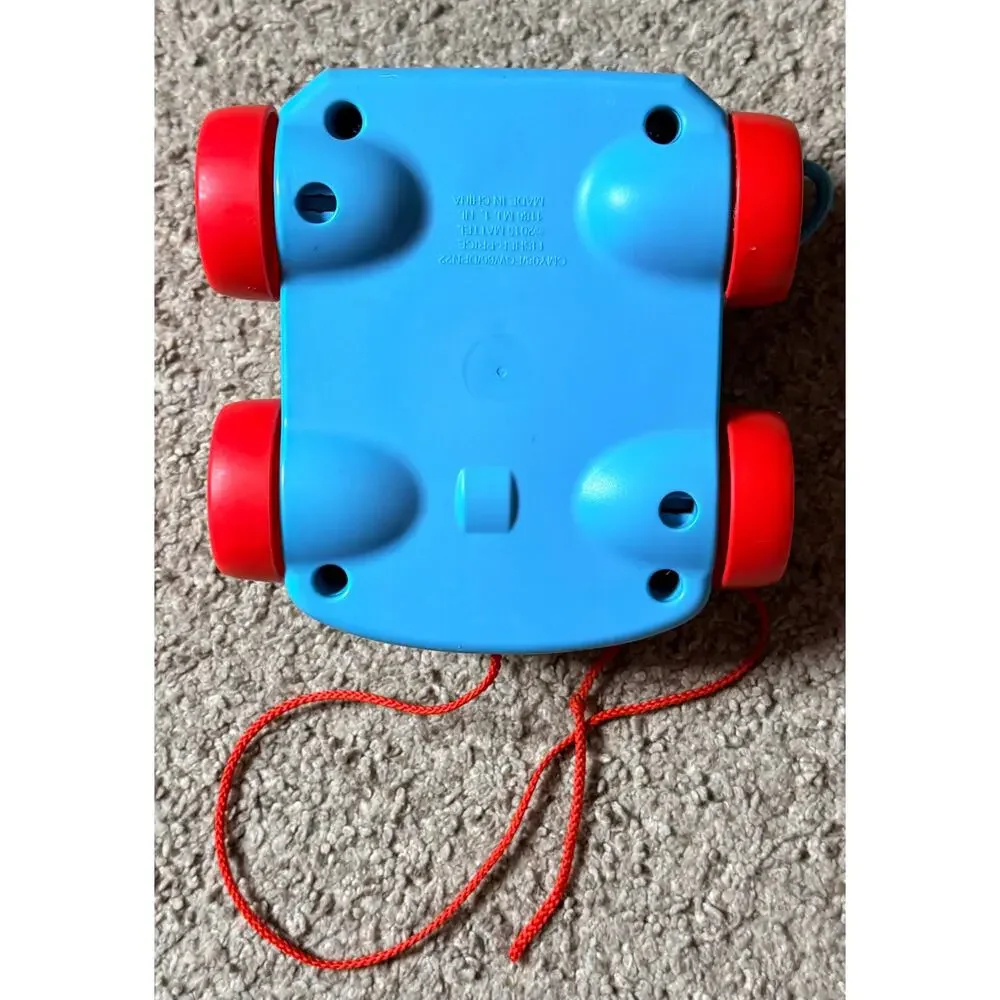 Fisher-Price Chatter Telephone Pull Toy (2015 Edition)